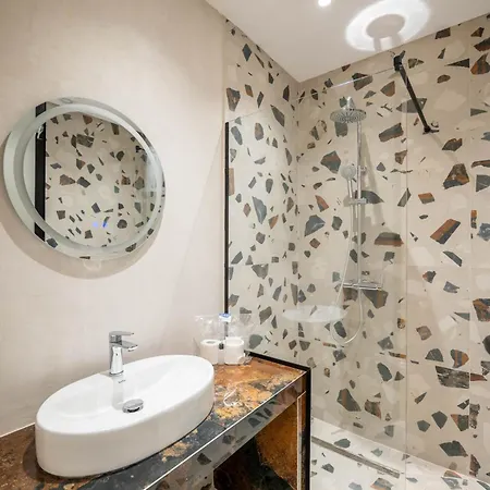 アパート Tirent Apartment-modern Bedrooms Near Liqeni I Thate *