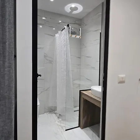 Tirent Apartment-modern Bedrooms Near Liqeni I Thate * Tirana