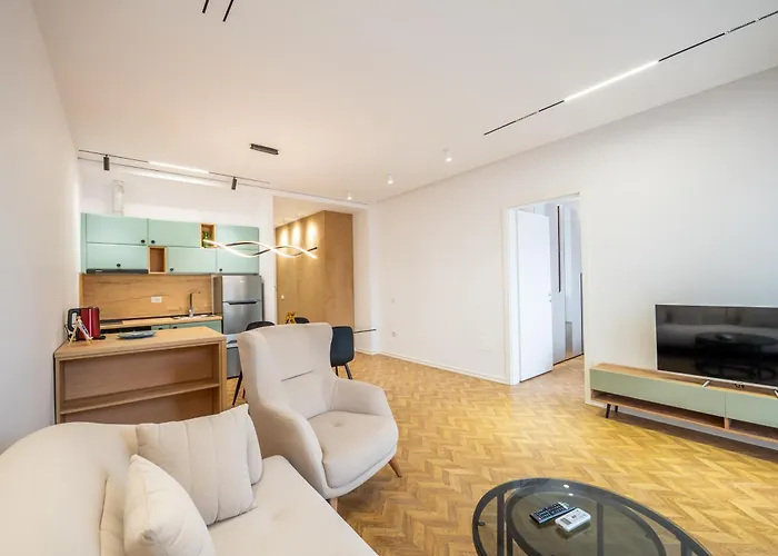 Apartmán Tirent Apartment-modern Bedrooms Near Liqeni I Thate Tirana