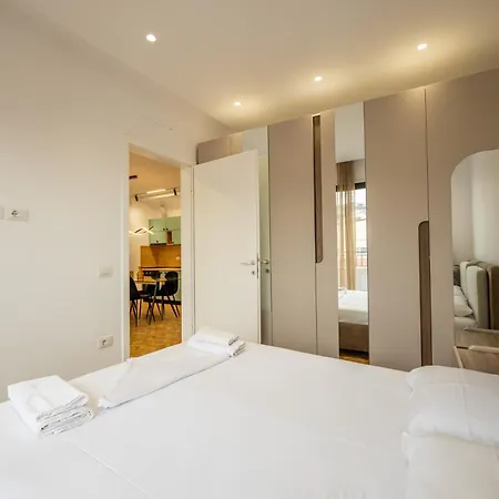 Apartament Tirent Apartment-modern Bedrooms Near Liqeni I Thate *
