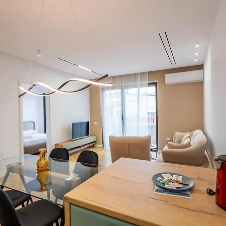 Tirent Apartment-modern Bedrooms Near Liqeni I Thate Appartamento *