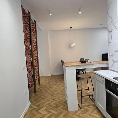 Tirent Apartment-modern Bedrooms Near Liqeni I Thate Apartman Tirana