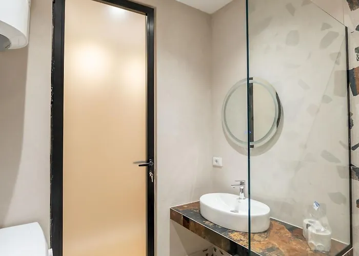 Tirent Apartment-modern Bedrooms Near Liqeni I Thate Appartamento Tirana
