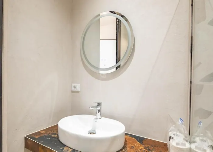 Tirent Apartment-modern Bedrooms Near Liqeni I Thate Appartamento Tirana