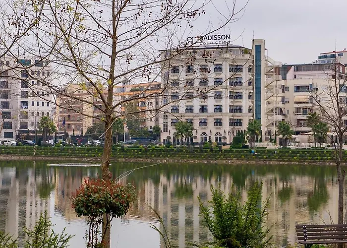 Appartamento Tirent Apartment-modern Bedrooms Near Liqeni I Thate Tirana