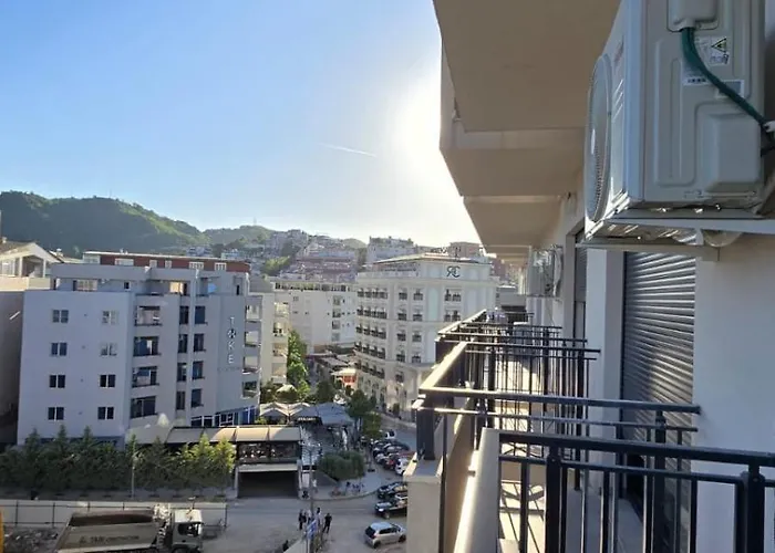 Tirent Apartment-modern Bedrooms Near Liqeni I Thate 公寓 地拉那