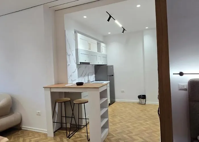 Appartamento Tirent Apartment-modern Bedrooms Near Liqeni I Thate